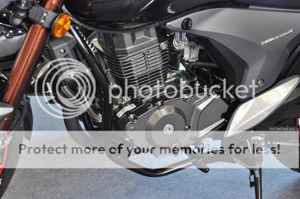 motor keeway rkv 200